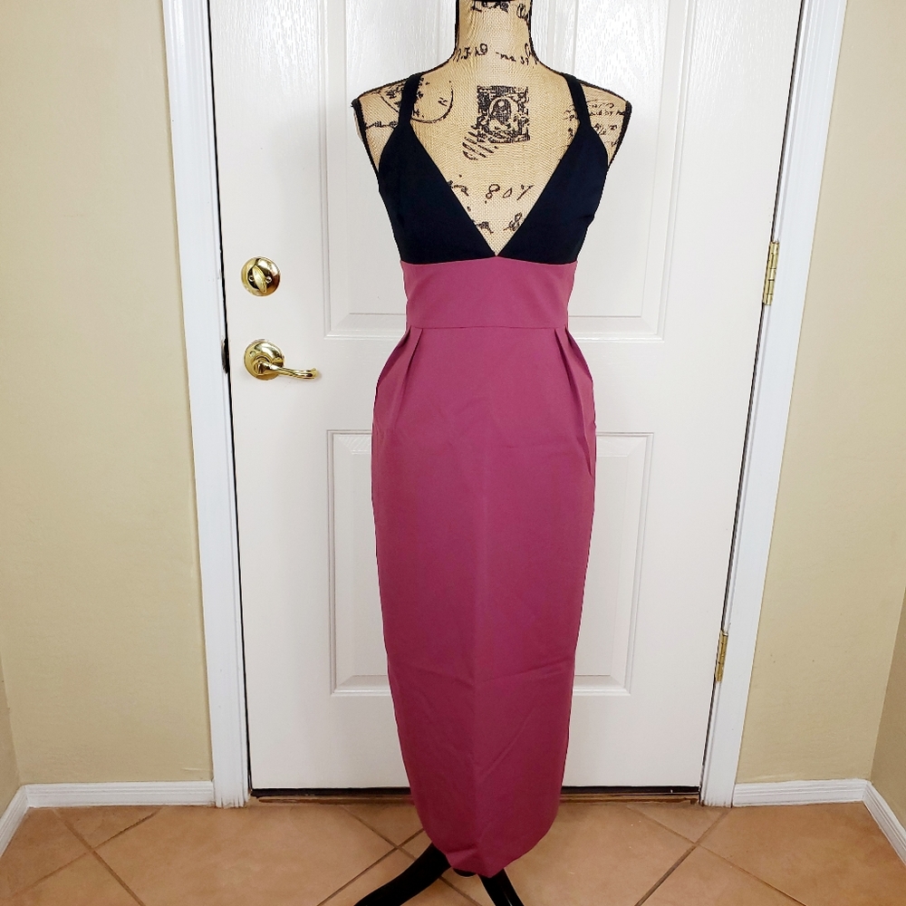 Two-Tone V-Neck Sleeveless Cocktail Dress